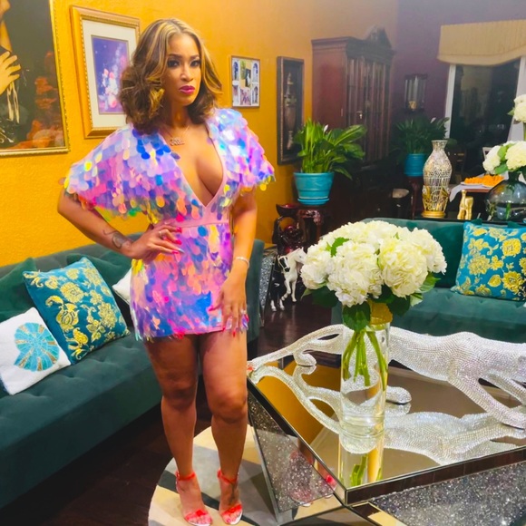 Sequined Bebe dress - Picture 2 of 3